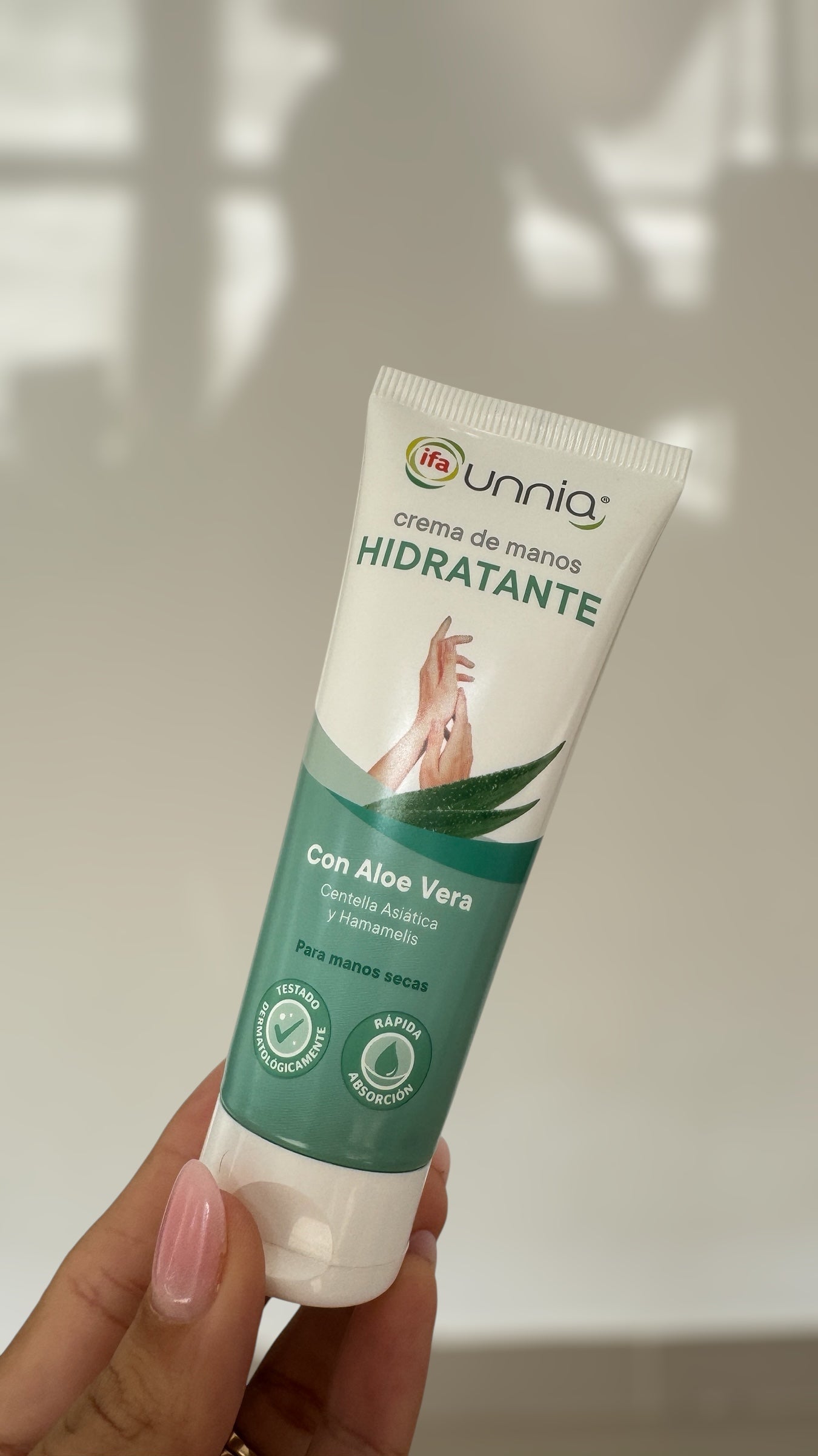 Crema hidratante para manos Unnia