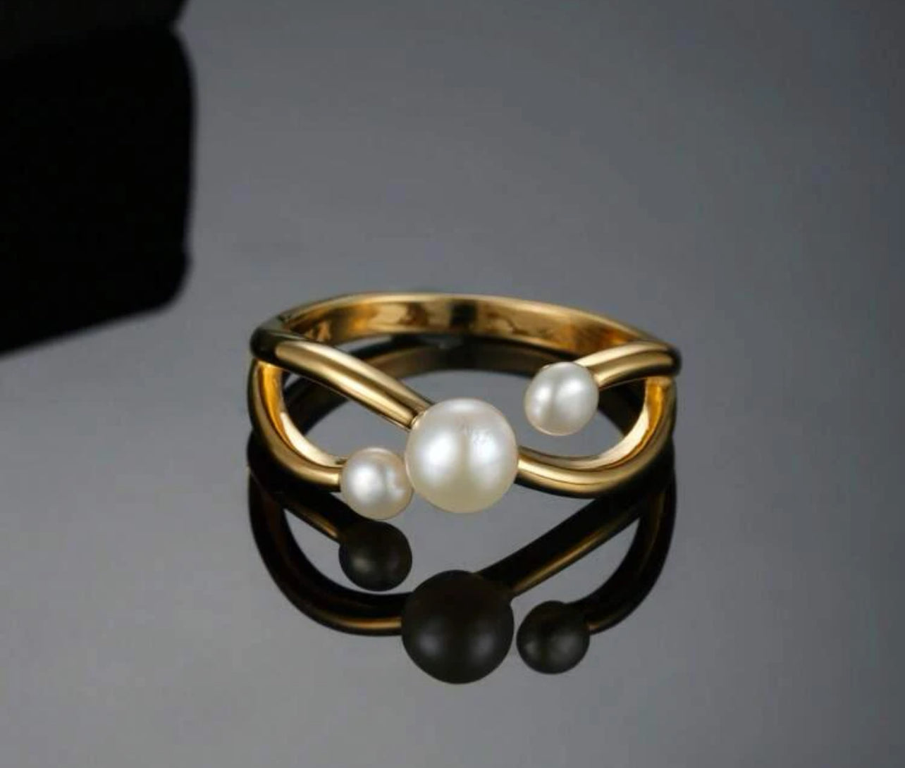Pearl ring