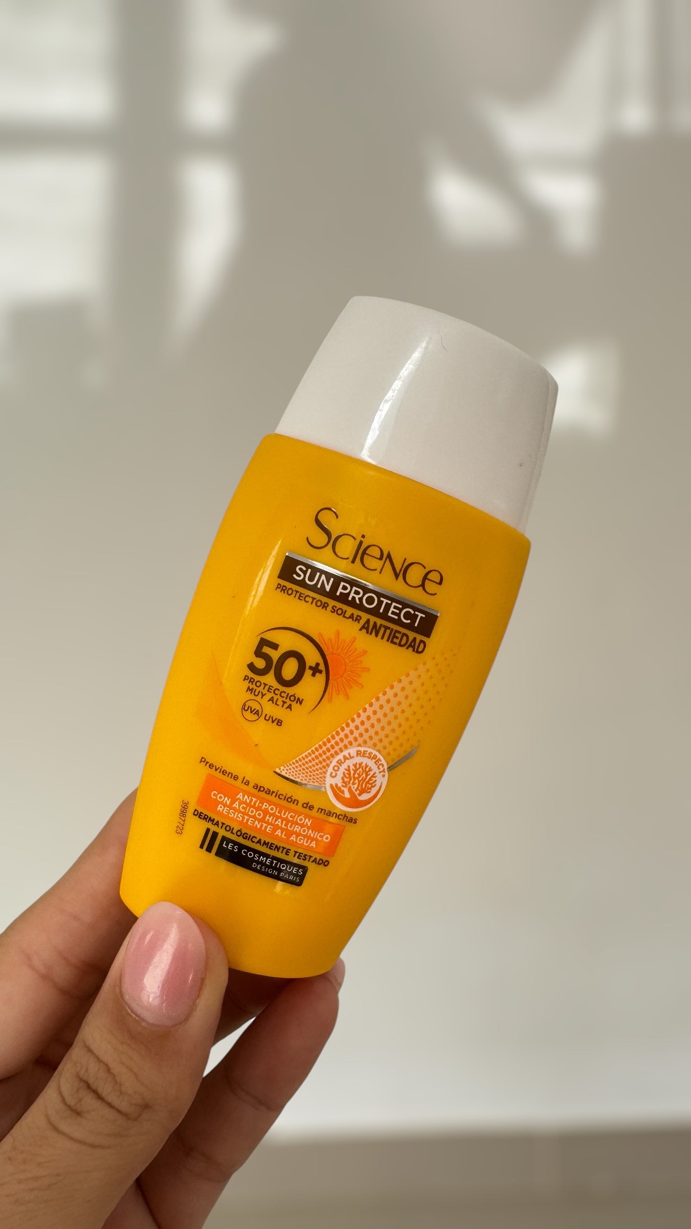 Protector Solar Antiedad Science Sun Protect SPF 50+ de Les Cosmétiques Design Paris