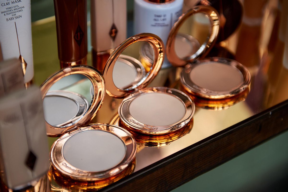 Charlotte Tilbury Airbrush Flawless Finish Setting Powder