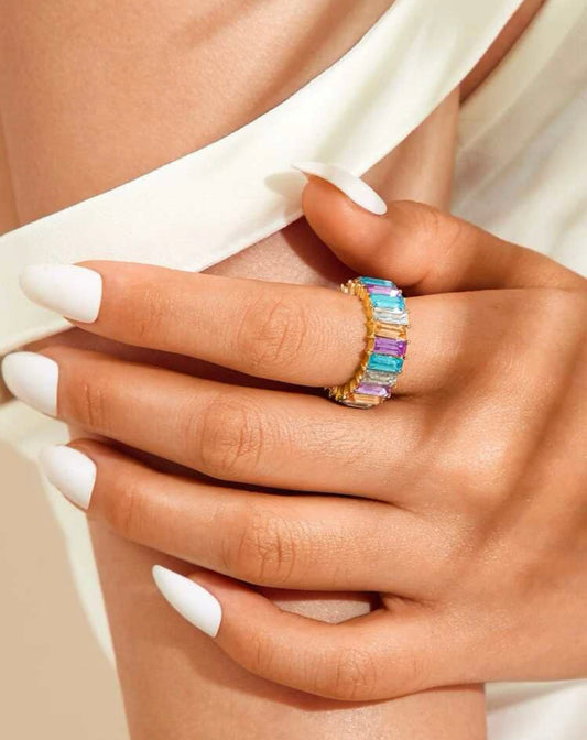 Multicolored ring